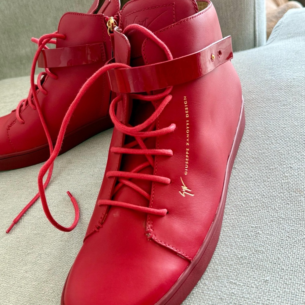 Red Designer Shoes - Picture 2 of 4